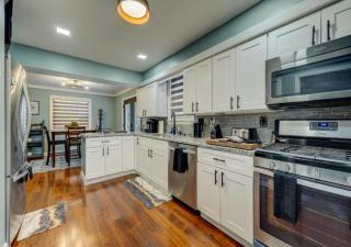 South Euclid Home 10 Minutes to Cleveland Clinic - 7