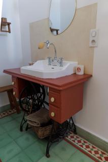 CHAMBRES D'HÔTES L'Oréliane en Provence Adults Only - Châteauneuf-de-Gadagne - 1