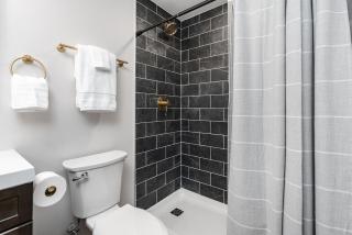 Hot Tub - Fire Pit - River - State Park - King Bed - 6