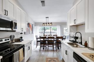 Modern Paradise Hot Tub Game Room Swing Set BBQ - 6