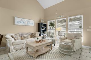 Southwind Condominiums J-5 - 1