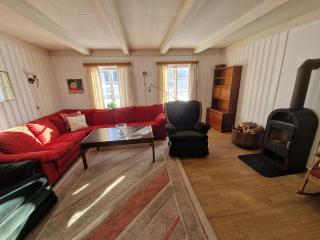 Selnestun - - 6