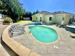 5 Bed House - Pool - Hot Tub - Sauna - Pool Table - Near New Forest and Beach - Sleeps 12 - Ringwood - 8