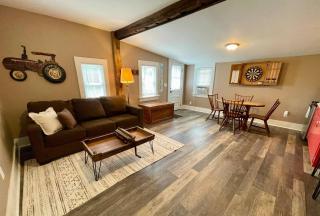 Hoppy Hill Farm House - 8