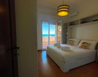 MIRA IL MARE Seaview Apartment - Sunset Lovers' Spot - 50m from the Beach LAVINIO MARE - 9