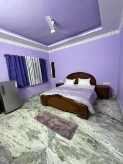 Lavender suite by Indiranagar Metro - Bangalore - 3