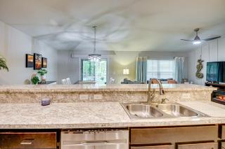 10 Mi to Ocean Home with Lanai in Ormond Beach! - Ormond Beach - 3