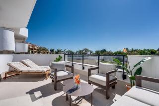 Ultimate Rentals - Stylish Apartment with Great Views in Aranya - Estepona - 8