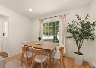 3BR Home Bright and Open In Euclid Near Cleveland - Euclid - 6