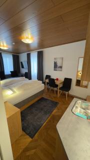 Guesthouse Mozart - Apartment House - 4