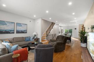 East Falls GEM - Deck, Parking - 9