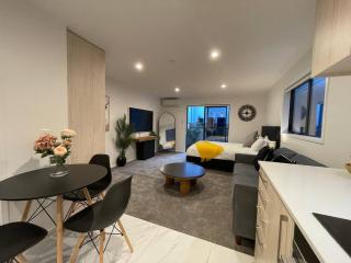 Stylish and Lush CBD Studio - Christchurch - 6