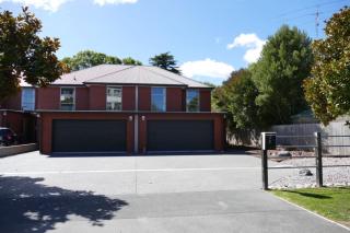 Warm Welcoming on Athol - Christchurch - 8