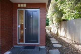 Warm Welcoming on Athol - Christchurch - 1