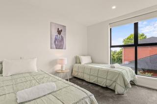 Lively and Charming Townhouse - 2