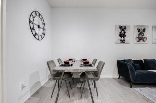 Modern 1BR and 1BA condo near Downtown with City Views - 6