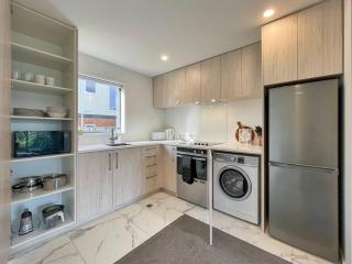 Perfectly Cosy Riccarton 2BR Abode - Christchurch - 0