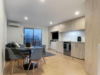 Light and Central CBD Stay - Christchurch - 9