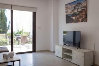 Townhouse Anita - Modern 2-BR Coastal Retreat near the Beach - 3