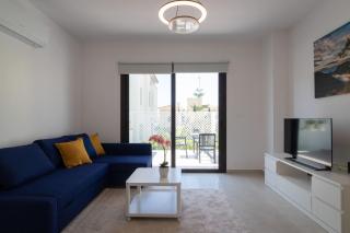 Townhouse Flower - 2BR Coastal Retreat near Coralia Beach - 8