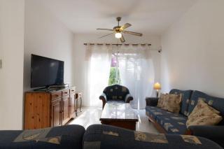 Villa Nadezda - 3BR Retreat in Paradise Gardens, Paphos - 1