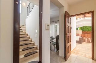 Villa Love - 3BR Romantic Retreat near Coral Bay Beach - 4