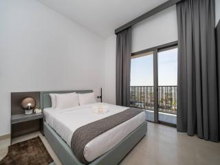 Contemporary Meydan Studio Escape - 8