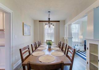 Sleeps 16 Large Groups 2 Full Homes In Vermilion - 5