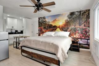 Modern King Suite #10 Steps to Daytona Beach - 7