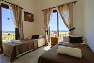 Villa Julia I - Luxury 3-BR Retreat with Sea & Mountain Views - 9