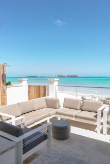 4 Bedroom Cable Beach Condo with Balcony - Nassau - 9