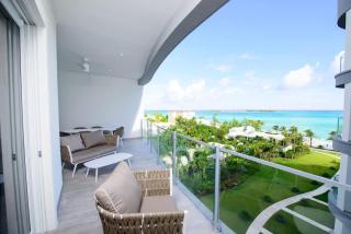 4 Bedroom Cable Beach Condo with Balcony - Nassau - 8