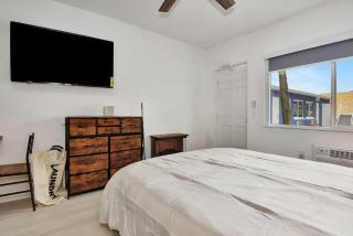 Modern Queen Suite Steps to Daytona Beach - Daytona Beach - 5