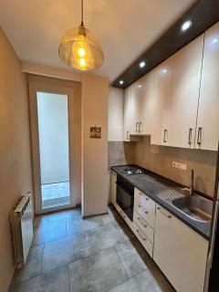 Cozy City Apartment in Tbilisi, Georgia - Tbilisi - 4