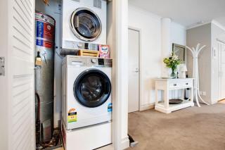 Great Style, Awesome Space on Princes Wharf - 2