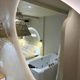 Casa Cinta Évasion Balinaise avec Baignoire Spa - Croix - 4