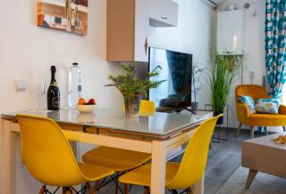 Sunny View Suites Mamaia by Moonlight Apartments - Mamaia - 3