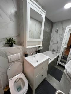 Central Apartment In the Heart of The City! - Bucharest - 6