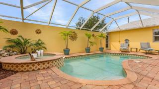 Villa Tuscany Luxury Stay With Pool Spa - Cape Coral - 8