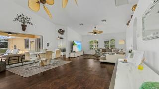 Villa Tuscany Luxury Stay With Pool & Spa - 5