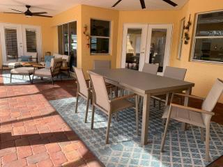 Villa Tuscany Luxury Stay With Pool Spa - Cape Coral - 5