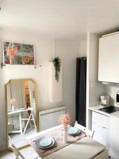 Cocon Montmartre - Netflix, Fibre & Conciergerie - Parijs - 5