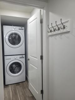 Exquisite Guest Suite in Regina - Regina - 7