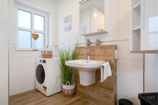 Leni, 3 Schlafzimmer, 2 Bäder, großer eingezäunter Garten in ruhiger Lage! - Greetsiel - 6