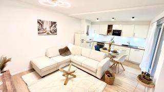 Scandi Apartment mit Terrasse und Parkplatz - 2