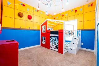 Family Resort Home w Private Pool BBQThemed 8935 - 9