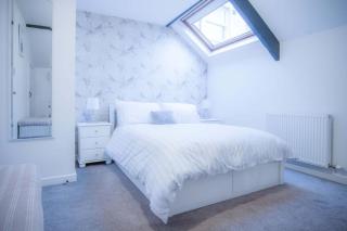 Penthouse At The Mews - 2 Bed Apartment - Tenby - Tenby - 8