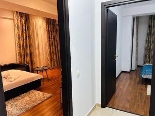 Summerland Niki - Mamaia - 6
