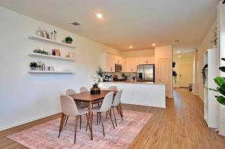 Long-term Stays Family-friendly Communal pool - Del Valle - 9