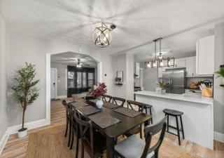 Newly Renovated and Designed Near Downtown - 5